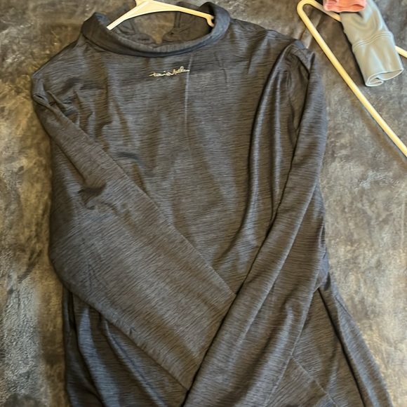 Travis Mathew Long sleeve men’s large polo - Picture 3 of 3